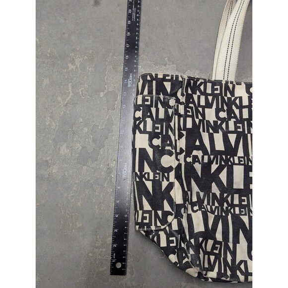 Calvin Klein Large Tote Bag Retro distressed black and white - Picture 8 of 10